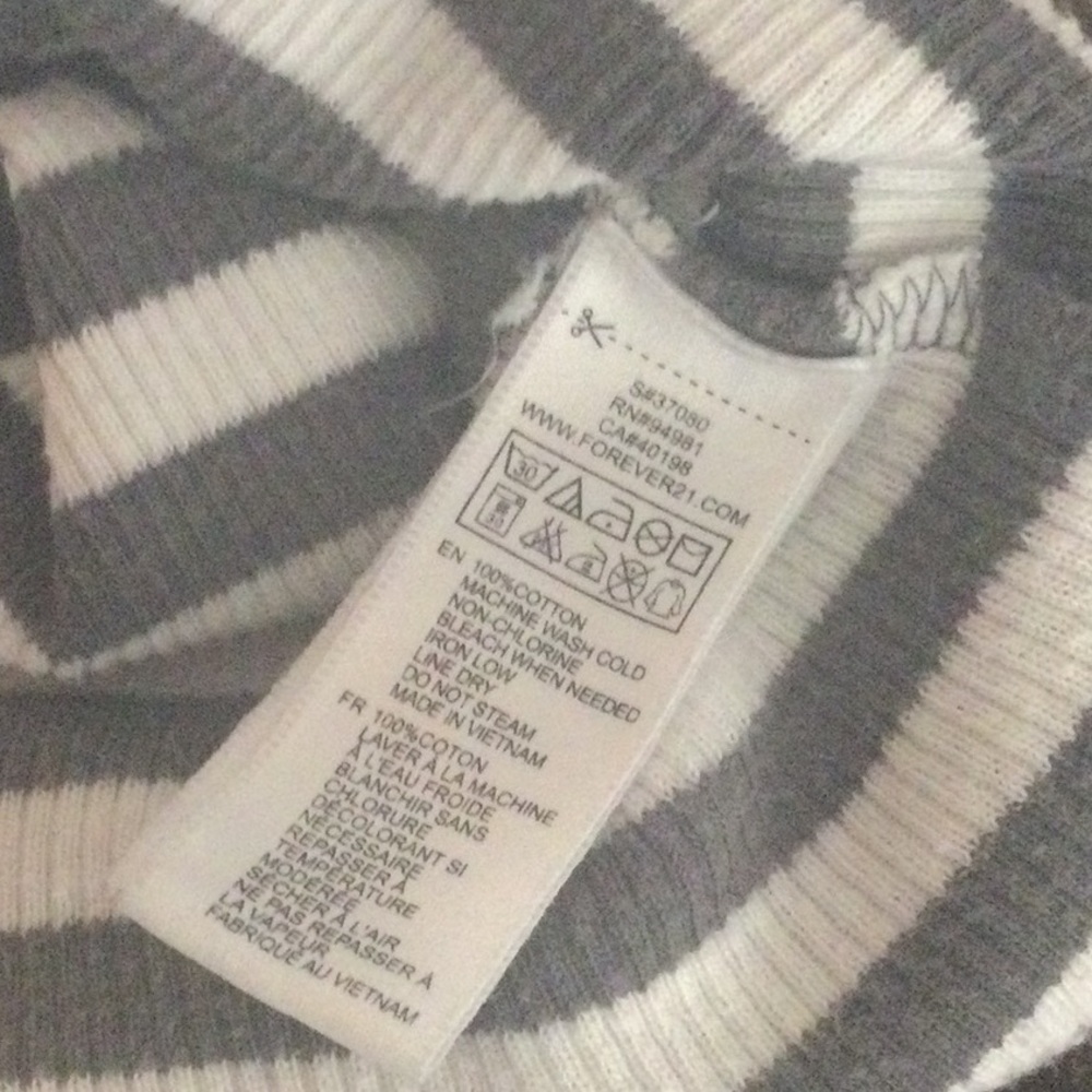 Forever 21 Racerback 2 Tee set - Picture 5 of 5